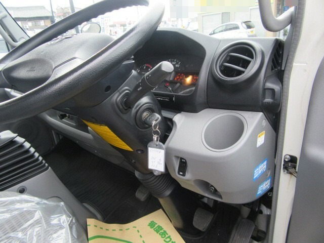 トヨタ ダイナ 小型 平ボディ TKG-XZU605(8796) 21枚目