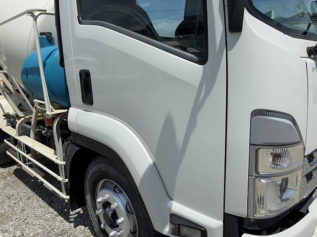 いすゞ フォワード 増トン ミキサー車 2PG-FTR90U2(107587) 10枚目