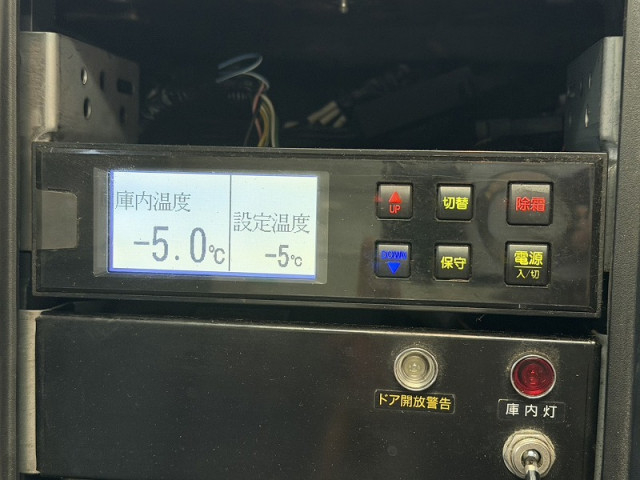 いすゞ エルフ 小型 冷蔵冷凍バン 2RG-NPR88AN(110732) 39枚目