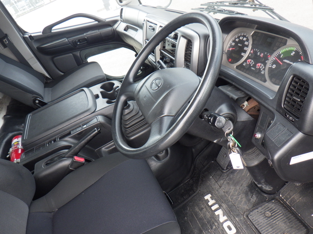 日野 レンジャー 中型 幌車（ウィング式） TKG-FC9JKAP(111244) 5枚目