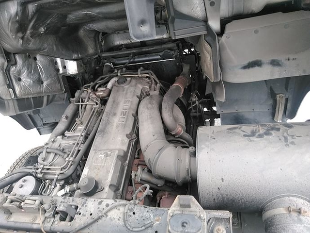 いすゞ ギガ 大型 トラクタ KL-EXZ52J3(3212) 27枚目