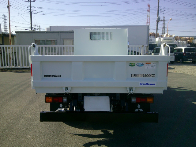 三菱ふそう キャンター 小型 土砂ダンプ 2RG-FBA60(102482) 7枚目