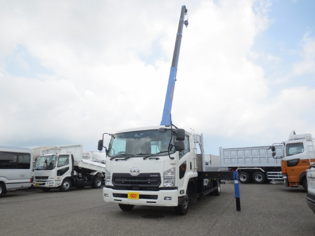 UDトラックス（日産） コンドル 中型 平ボディ（クレーン付） 2RG-BRR90S2(109804) 1枚目