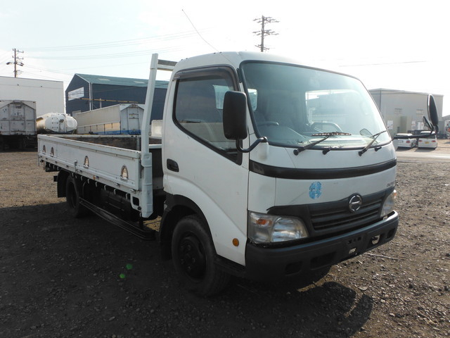 日野 デュトロ 小型 平ボディ BDG-XZU454M(1241) 1枚目