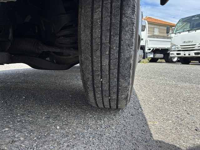 いすゞ エルフ 小型 平ボディ TPG-NJR85A(111547) 30枚目