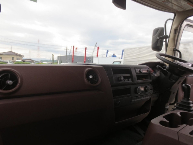 日野 レンジャー 中型 バン 2KG-FD2ABG(84999) 18枚目