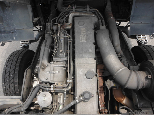 いすゞ ギガ 大型 トラクタ KL-EXD52D3(1141) 17枚目