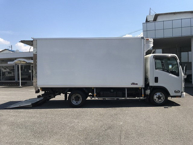 いすゞ エルフ 小型 冷蔵冷凍バン TKG-NMS85AN(110132) 12枚目