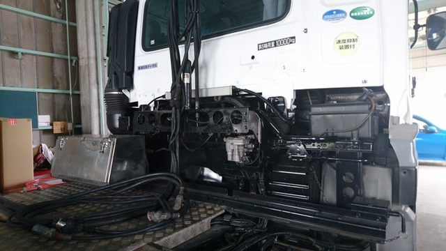 UDトラックス（日産） クオン 大型 トラクタ PKG-GK4XAB(3268) 14枚目