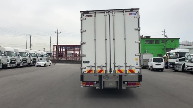 いすゞ ギガ 大型 冷蔵冷凍バン QPG-CYJ77B(34854) 19枚目