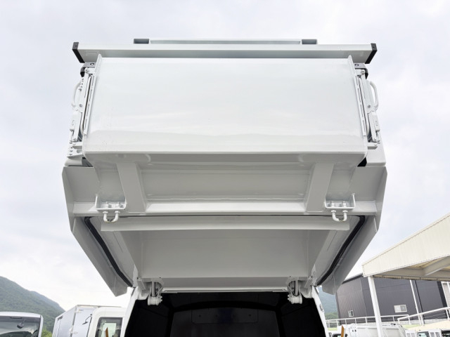 三菱ふそう キャンター 小型 塵芥車（プレス式） 2RG-FEAV0(109011) 16枚目