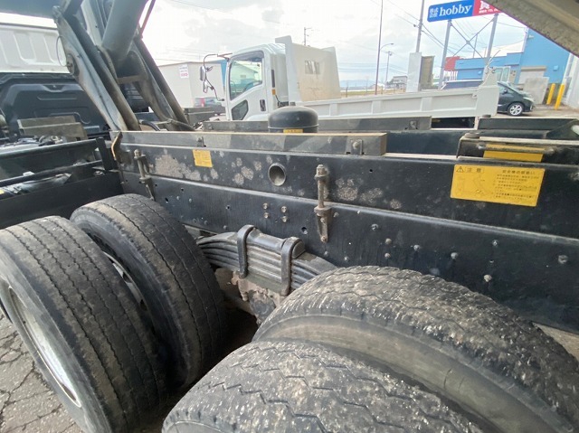 いすゞ ギガ 大型 土砂ダンプ QKG-CXZ77AT(25640) 6枚目