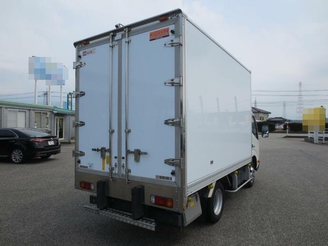 日野 デュトロ 小型 保冷バン TKG-XZU605M(8608) 3枚目