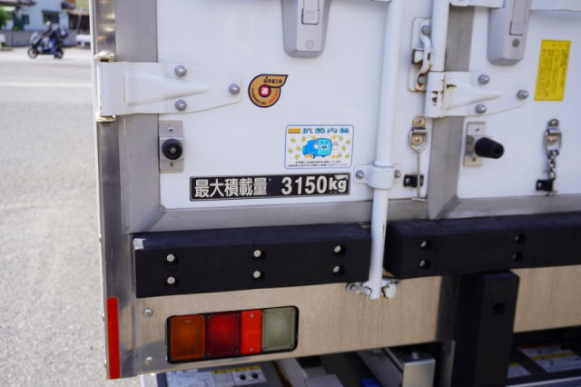 いすゞ エルフ 小型 冷蔵冷凍バン 2PG-NPR88AN(106622) 37枚目
