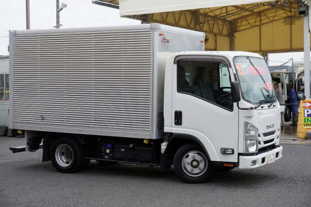 いすゞ エルフ 小型 バン 2RG-NLR88AN(110735) 6枚目