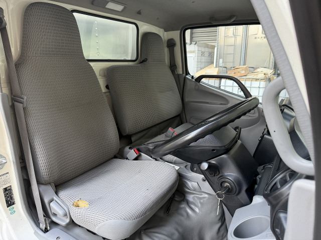 トヨタ ダイナ 小型 バン TPG-XZU605(109344) 16枚目