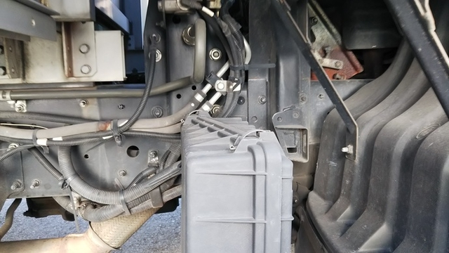UDトラックス（日産） コンドル 中型 ウィング SKG-MK38L(4760) 20枚目