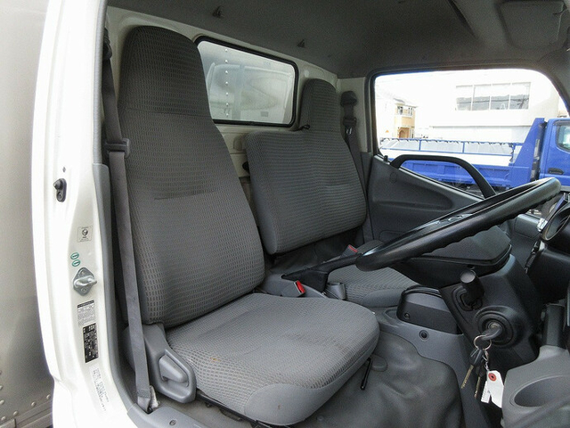 トヨタ ダイナ 小型 バン TKG-XZC605(9235) 31枚目