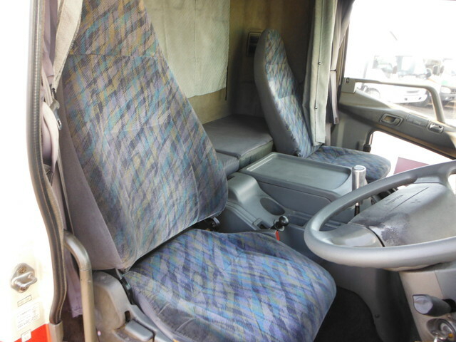 三菱ふそう ファイター 増トン ウィング KL-FK61HKZ(7083) 17枚目