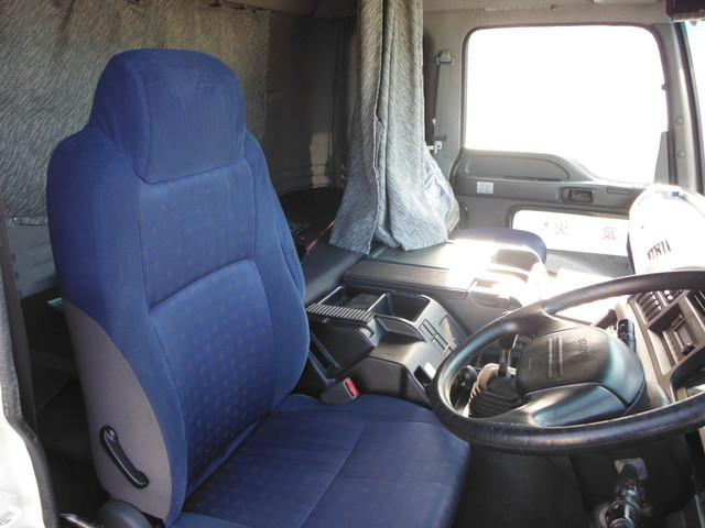 いすゞ ギガ 大型 ウィング QKG-CYJ77A(1848) 19枚目