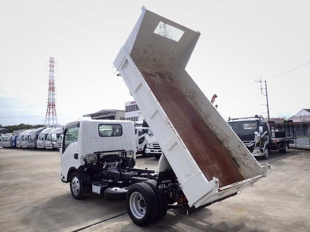 いすゞ エルフ 小型 土砂ダンプ 2RG-NKR88AT(112548) 11枚目