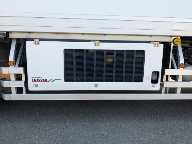日野 プロフィア 大型 冷蔵冷凍バン 2DG-FR1AHG(109103) 37枚目