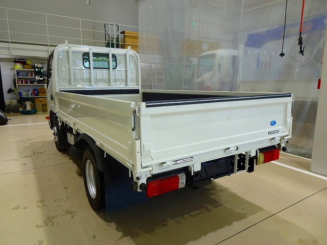 トヨタ ダイナ 小型 平ボディ 2KG-XZC605(110977) 4枚目