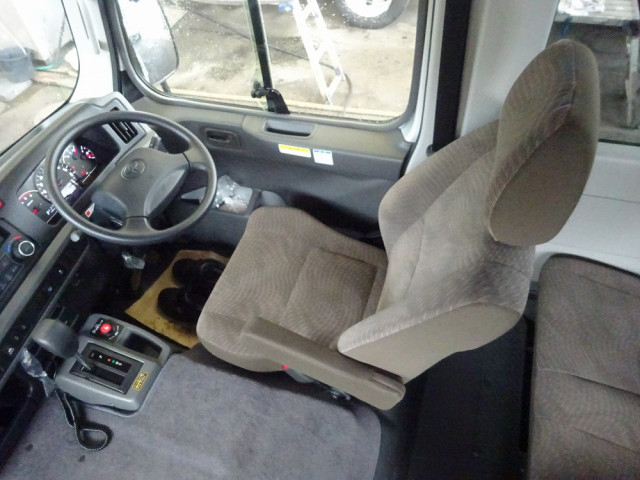 トヨタ コースター 小型 バス 2WG-GDB110(108659) 15枚目