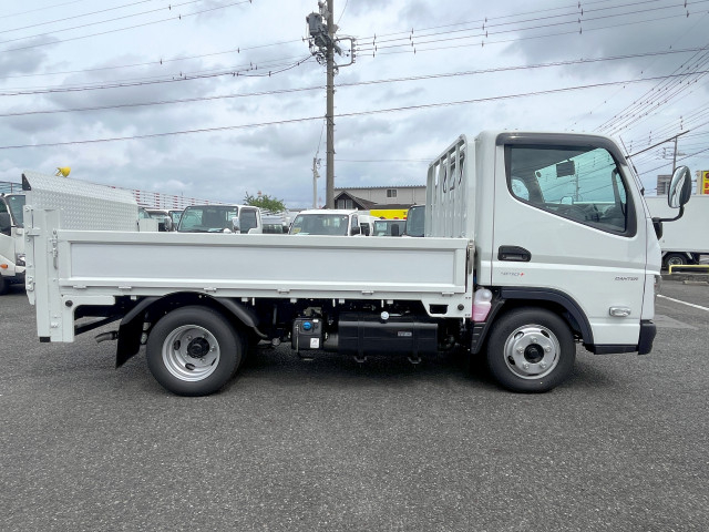 三菱ふそう キャンター 小型 平ボディ 2RG-FBA20(107819) 4枚目