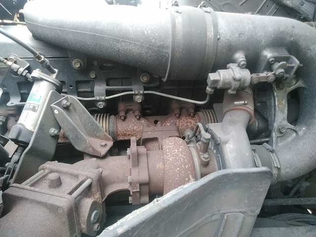 UDトラックス（日産） クオン 大型 トラクタ KL-CK482BAT(3715) 24枚目
