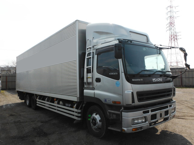 いすゞ ギガ 大型 バン PJ-CXY77V6J(2886) 1枚目