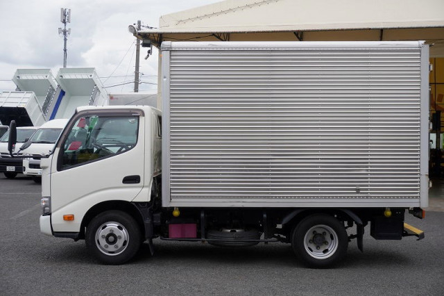 日野 デュトロ 小型 バン 2RG-XZC605M(109686) 3枚目