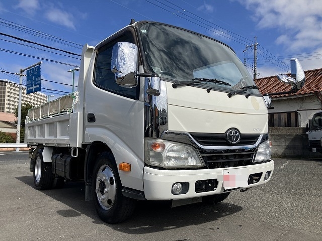 トヨタ ダイナ 小型 土砂ダンプ TKG-XZU620D(102259) 10枚目