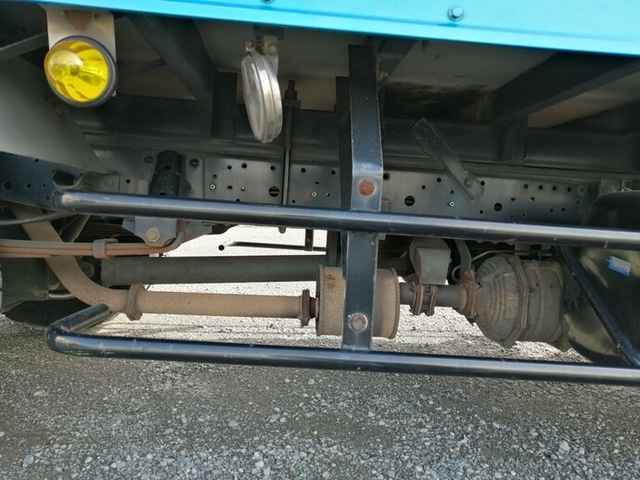 UDトラックス（日産） カゼット 小型 バン PB-BKR81AN(5354) 12枚目