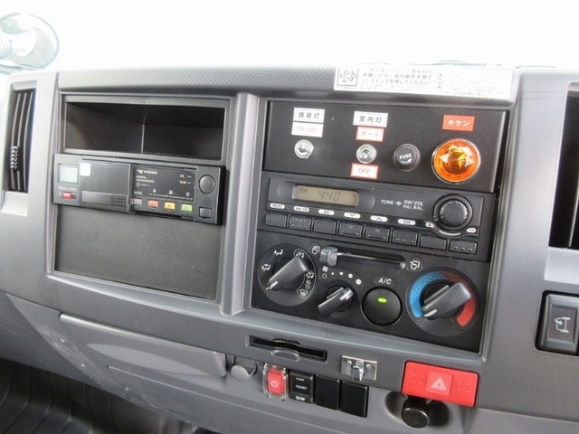いすゞ エルフ 小型 バン BJG-NPR85AN(6702) 29枚目