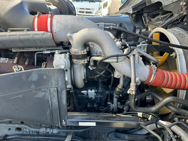 UDトラックス（日産） クオン 大型 ウィング QPG-CG5ZA(112635) 38枚目