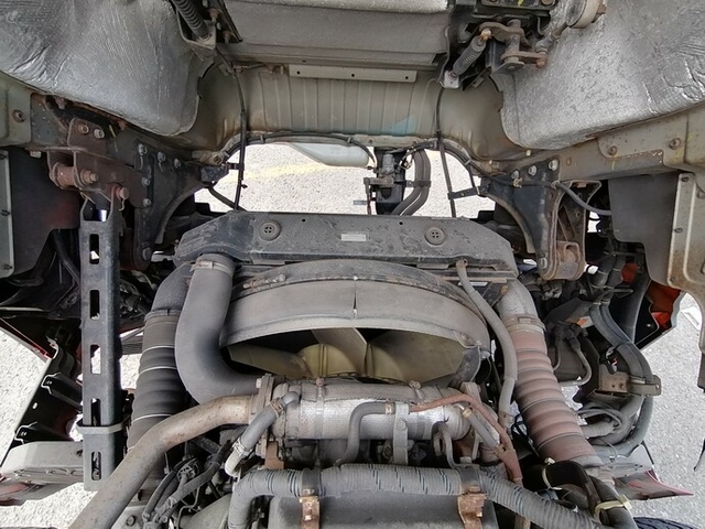 UDトラックス（日産） クオン 大型 トラクタ AKG-GK4XAB(5650) 43枚目