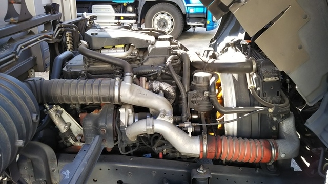 UDトラックス（日産） コンドル 中型 ウィング SKG-MK38L(4760) 64枚目