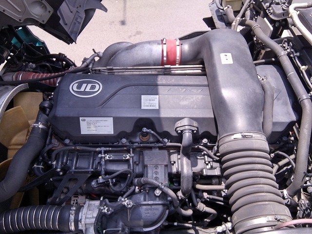 UDトラックス（日産） クオン 大型 ウィング QKG-CG5ZA(10836) 41枚目
