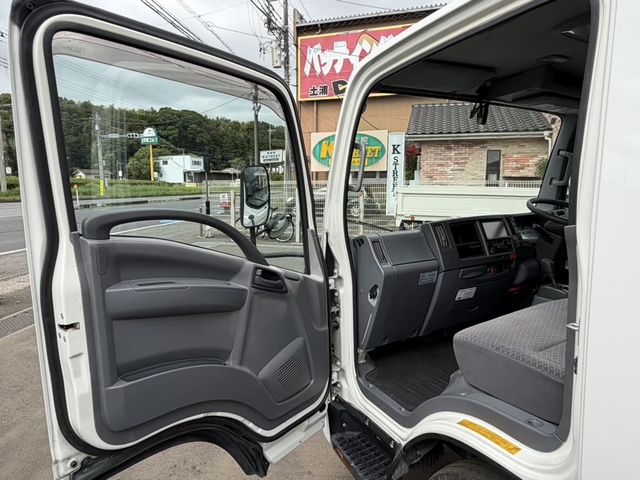 いすゞ エルフ 小型 バン TPG-NLR85AN(112015) 60枚目