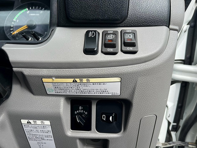 三菱ふそう キャンター 小型 平ボディ 2RG-FED90(112157) 31枚目