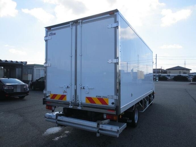 Hino dutro Small Freezer box_body TKG-XZU722M(8865) 3枚目