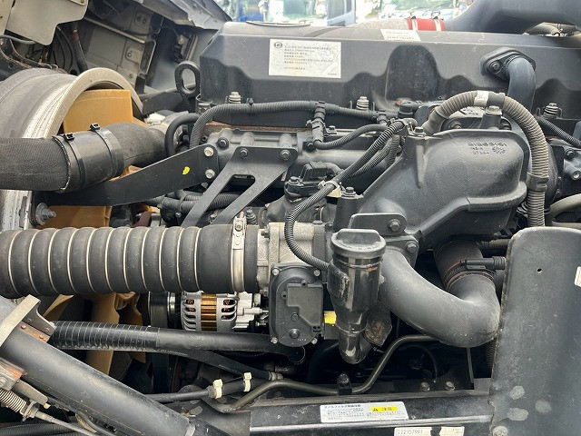 UDトラックス（日産） クオン 大型 ウィング QPG-CG5ZA(112156) 39枚目