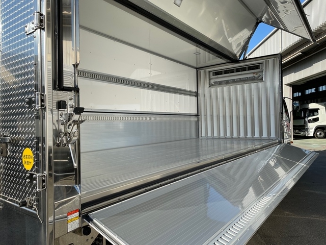 三菱ふそう ファイター 増トン 冷蔵冷凍ウィング 2KG-FK65FZ(12694) 18枚目