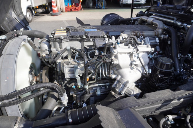 三菱ふそう ファイター 増トン コンテナ専用車 2KG-FK62FZ(107683) 14枚目