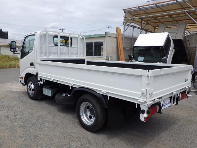 トヨタ ダイナ 小型 平ボディ TKG-XZC605(110657) 2枚目