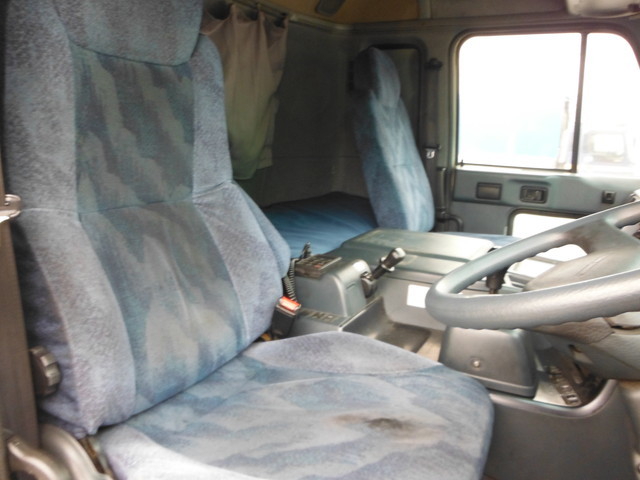 UDトラックス（日産） ビッグサム 大型 ウィング KL-CD48ZWA(1424) 22枚目