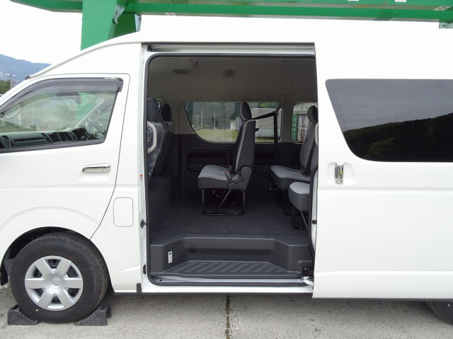 トヨタ 小型 バス 3DF-GDH223B(104699) 13枚目