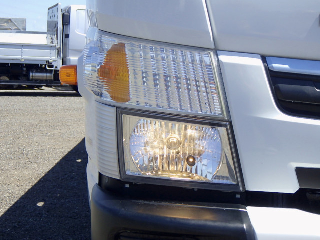 Mitsubishi Fuso canter Small Flat body 2PG-FED90(109180) 3枚目