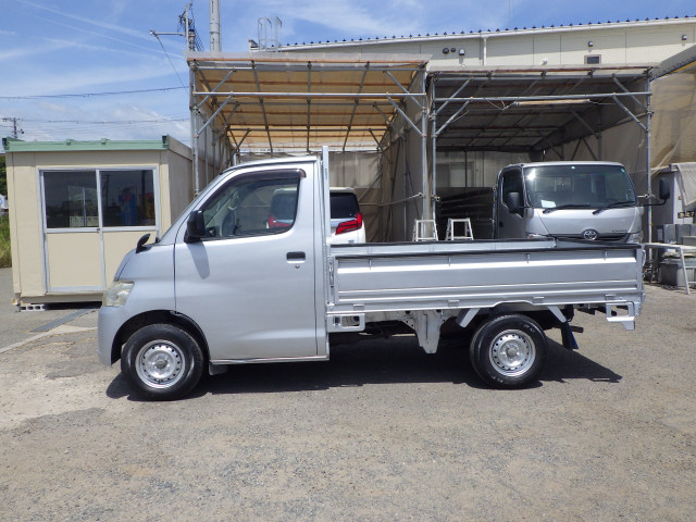 トヨタ ライトエース 小型 平ボディ DBF-S402U(109592) 3枚目